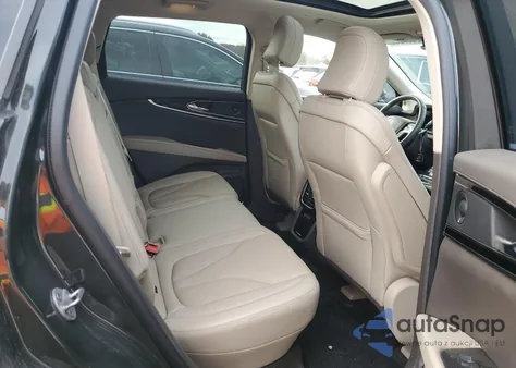 2022 Lincoln Nautilus Reserve z USA, uszkodzony, nr VIN 2LMPJ8K92NBL24501